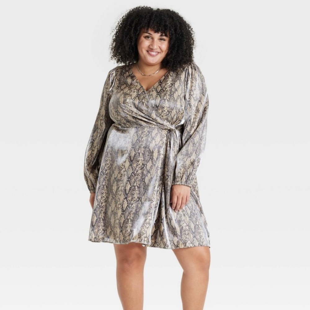 Women's Balloon Long Sleeve
MIDI Wrap Dress - Ava & VivT™
Tan 1X